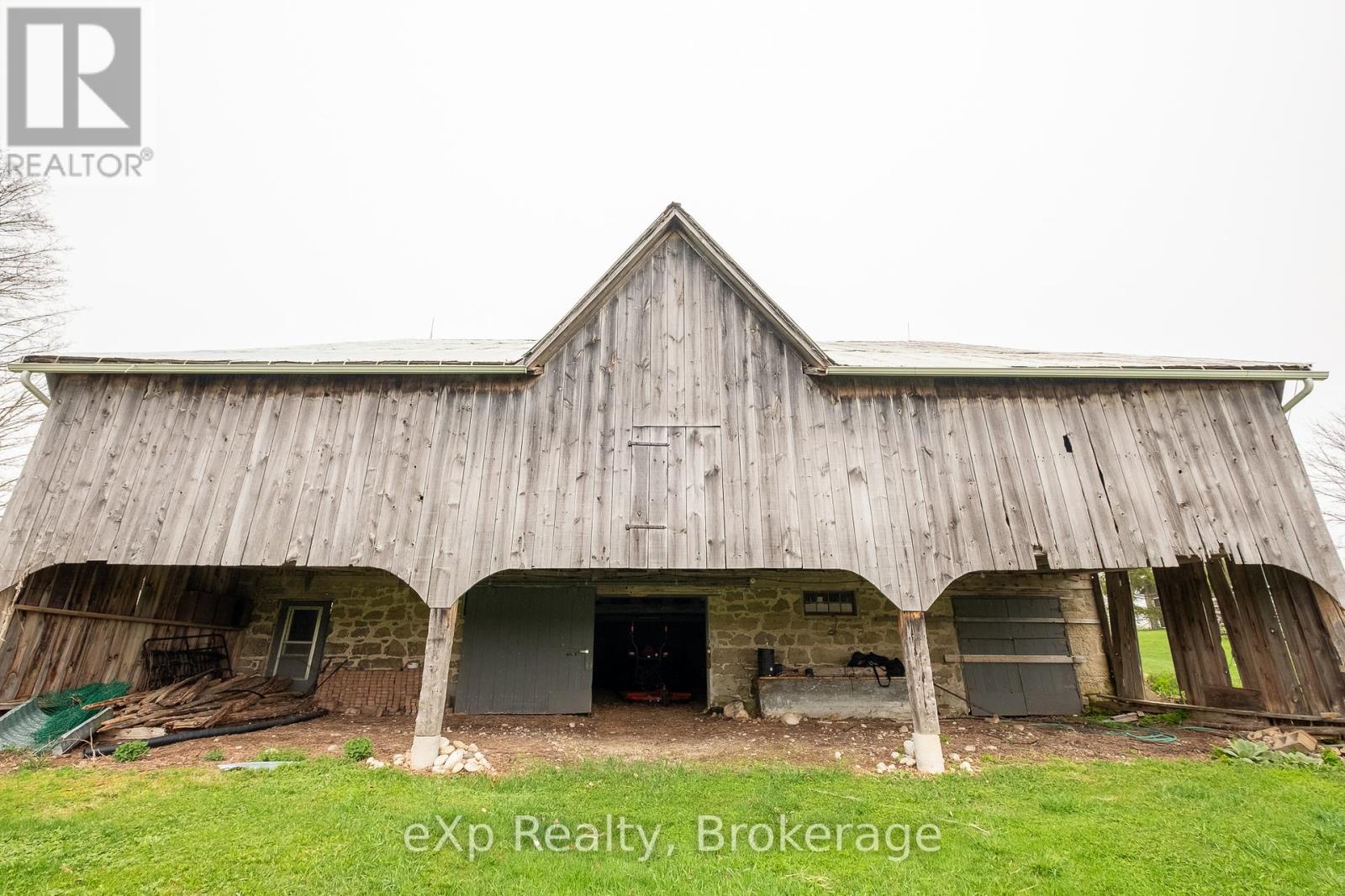 394213 Concession 2, West Grey, Ontario  N0C 1H0 - Photo 38 - X12138100