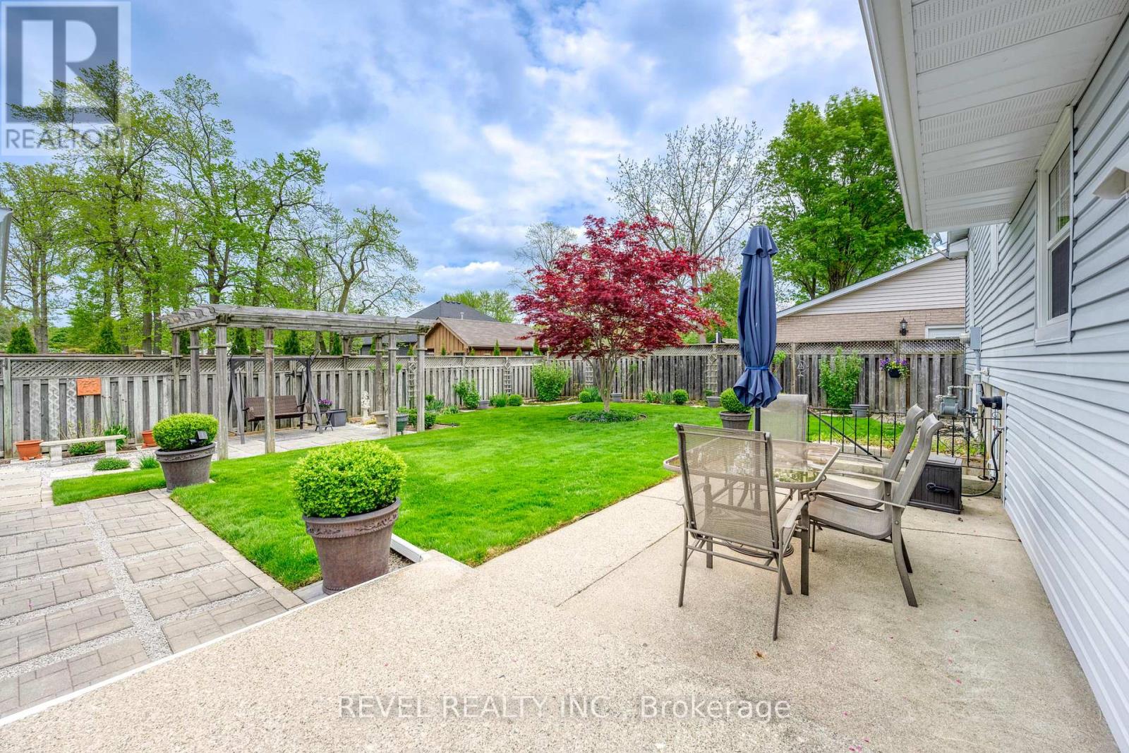 990 Allandale Drive, Sarnia, Ontario  N7S 3E4 - Photo 5 - X12158189