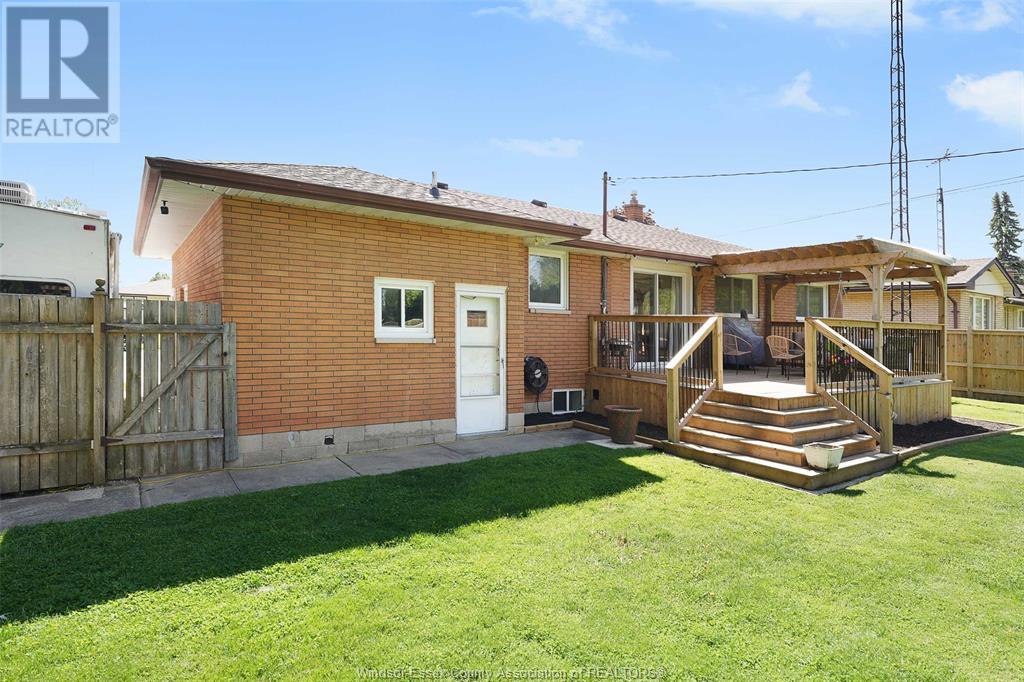 81 Danforth Avenue, Leamington, Ontario  N8H 1R7 - Photo 38 - 25012422