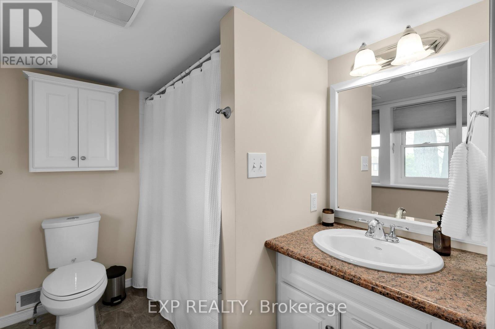 200 Dundas Street, Greater Napanee, Ontario  K7R 2A6 - Photo 17 - X12158233