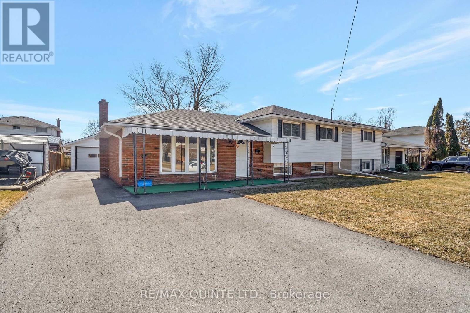 5 Joyce Crescent, Belleville, Ontario  K8N 1Y6 - Photo 3 - X12158303