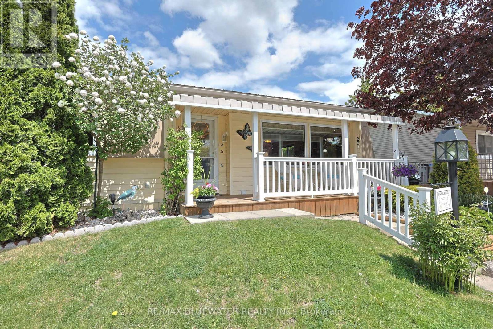 22 Pebble Beach Parkway, South Huron (Stephen), Ontario  N0M 1T0 - Photo 8 - X12158334
