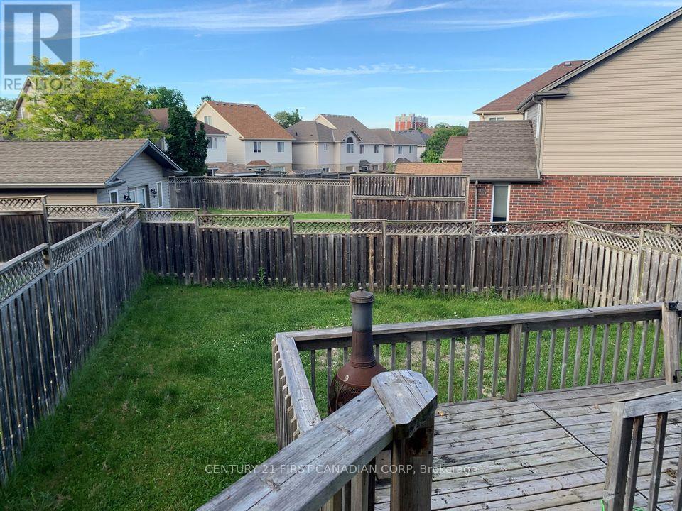 980 Oakcrossing Road, London North (North M), Ontario  N6H 0A7 - Photo 24 - X12158352