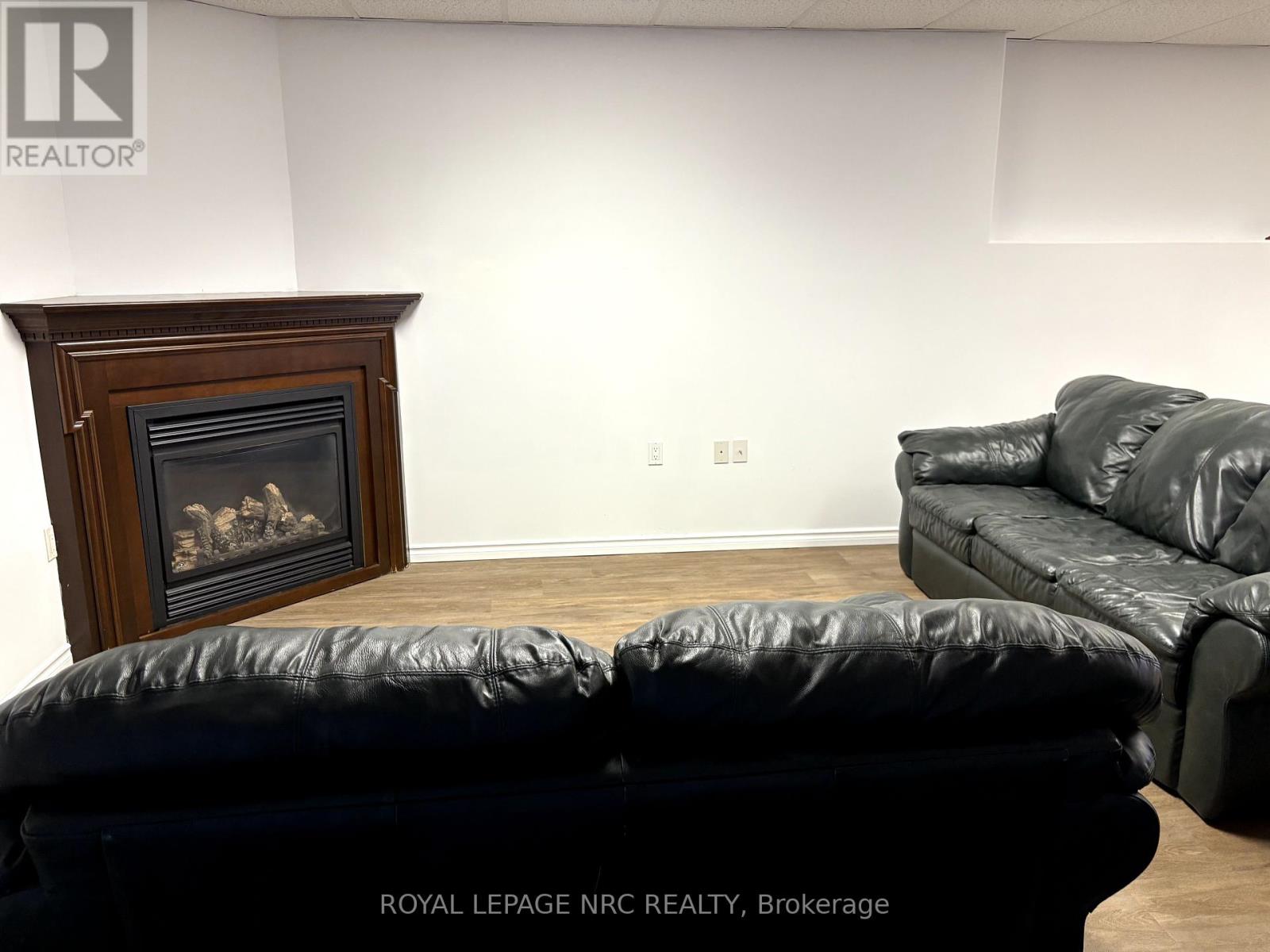 57 Sullivan Avenue, Thorold, Ontario  L2V 2Y7 - Photo 25 - X12158073