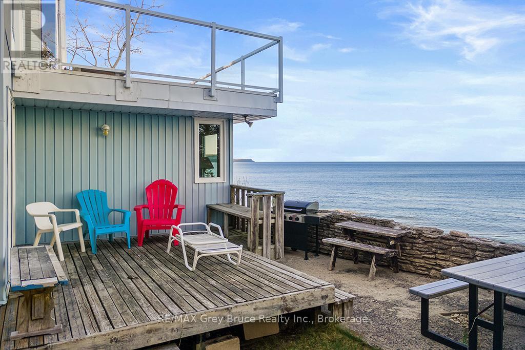 94 Isthmus Bay Road, Northern Bruce Peninsula, Ontario  N0H 1W0 - Photo 12 - X12077070