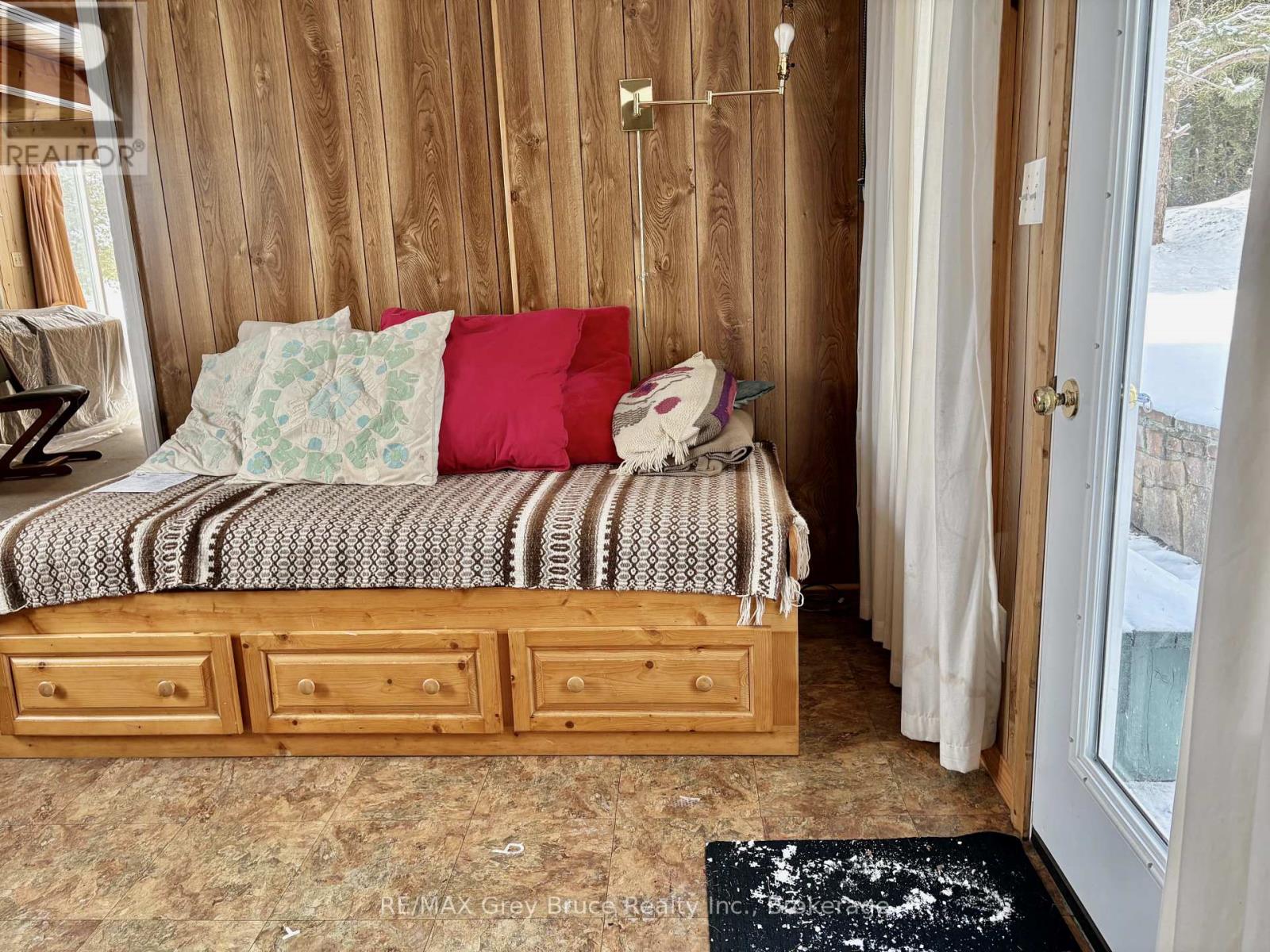 94 Isthmus Bay Road, Northern Bruce Peninsula, Ontario  N0H 1W0 - Photo 42 - X12077070