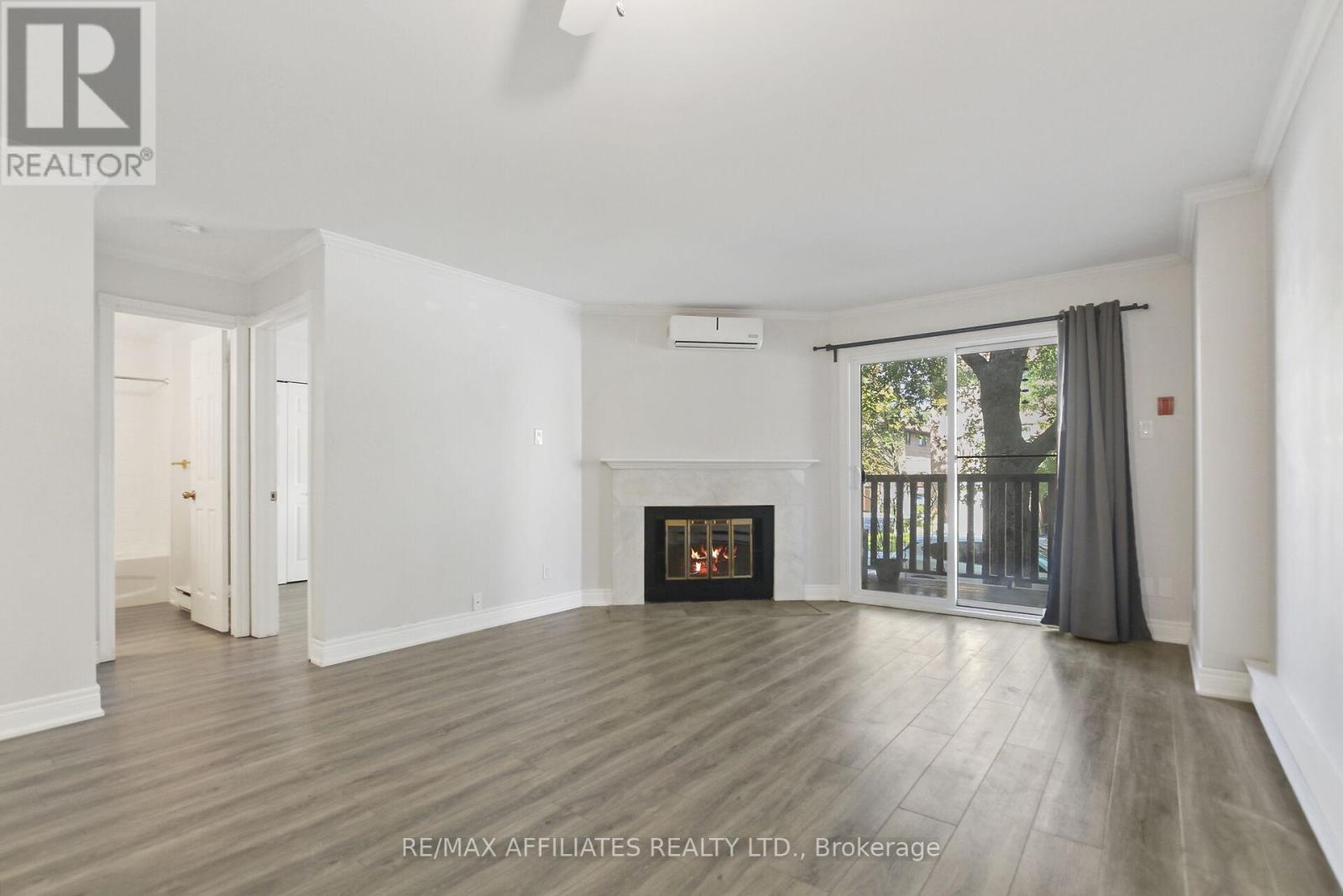 #1 - 160 Bruyere Street, Ottawa, Ontario  K1N 5E1 - Photo 2 - X12158260