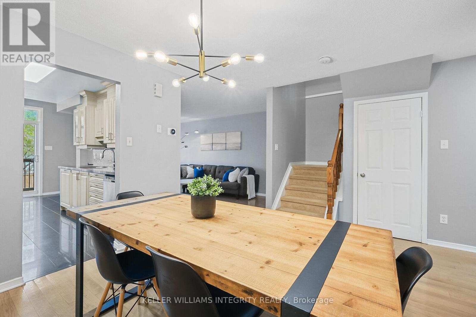 499 Lawler Crescent, Ottawa, Ontario  K4A 3Y4 - Photo 11 - X12158286