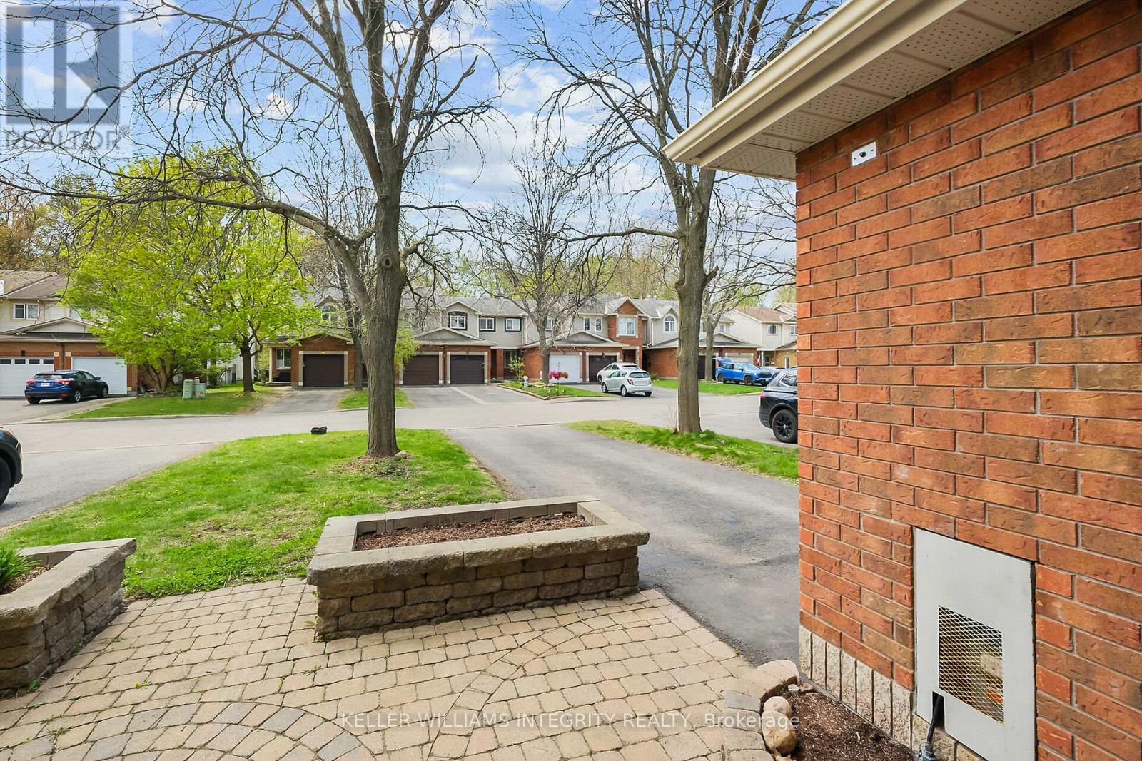 499 Lawler Crescent, Ottawa, Ontario  K4A 3Y4 - Photo 5 - X12158286