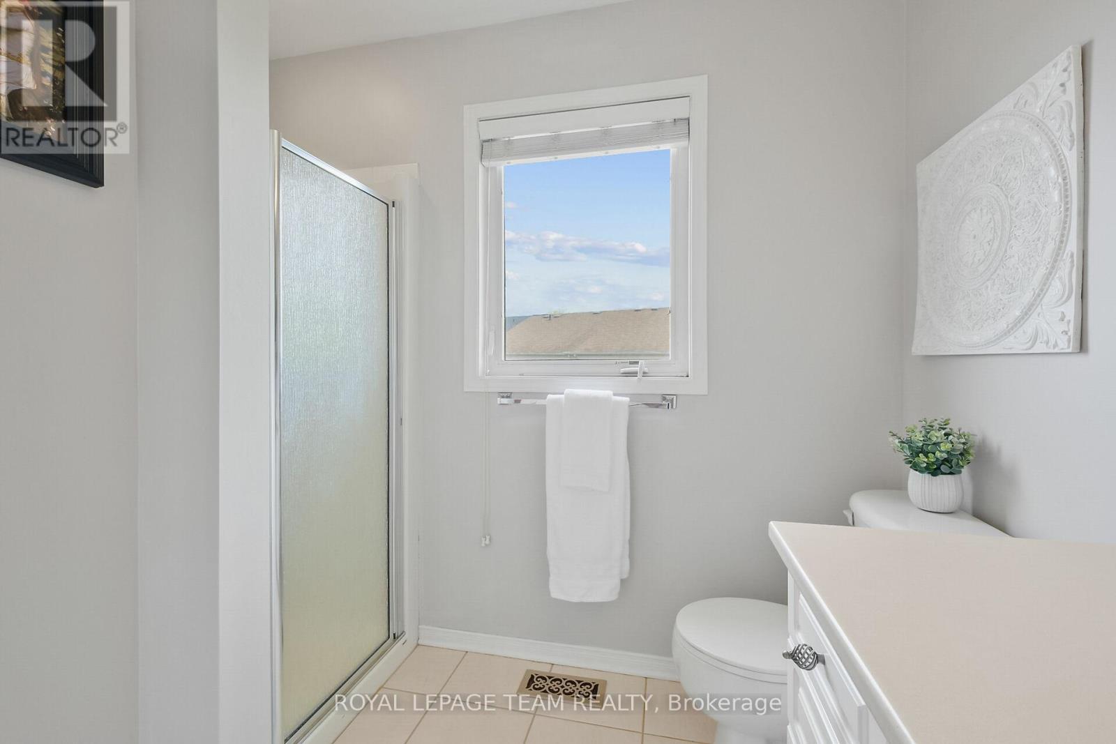 2072 Dunollie Crescent, Ottawa, Ontario  K2W 1H6 - Photo 27 - X12158345