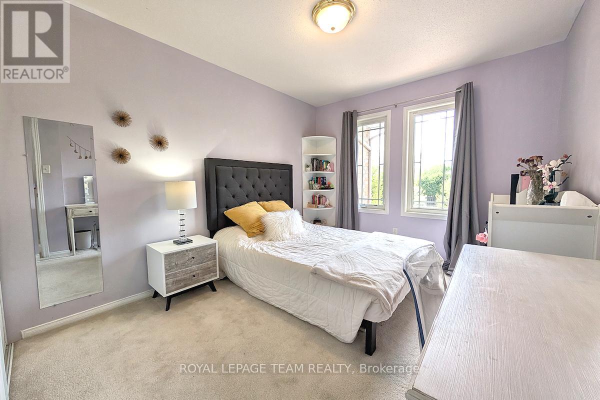 2072 Dunollie Crescent, Ottawa, Ontario  K2W 1H6 - Photo 30 - X12158345