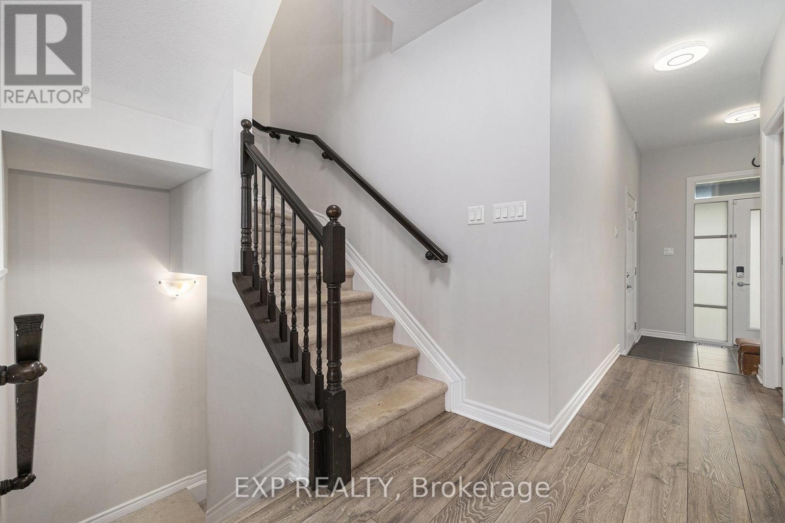606 Geranium Walk, Ottawa, Ontario  K2S 2J6 - Photo 12 - X12158351