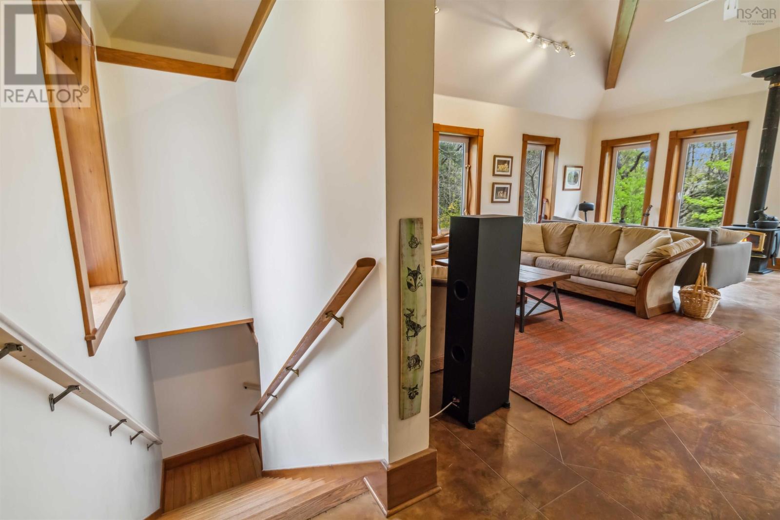 Property at 836 LAHAVE Street image 3