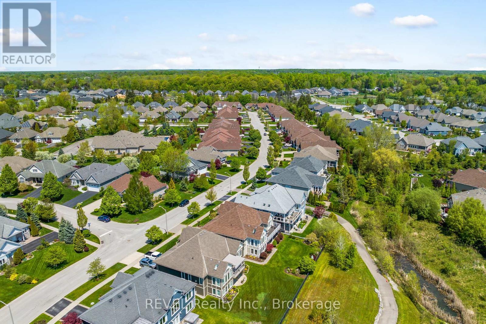 116 Sunrise Court, Fort Erie, Ontario  L0S 1N0 - Photo 34 - X12158262