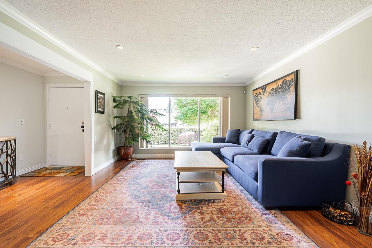 27153 33a Avenue, Langley, British Columbia  V4W 3H5 - Photo 6 - R3004219