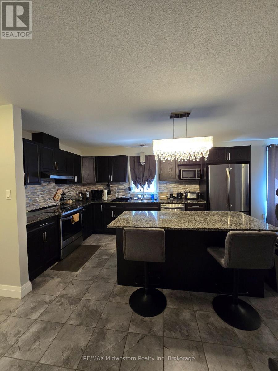 109 Bridge Crescent, Minto, Ontario  N0G 2P0 - Photo 3 - X12158270