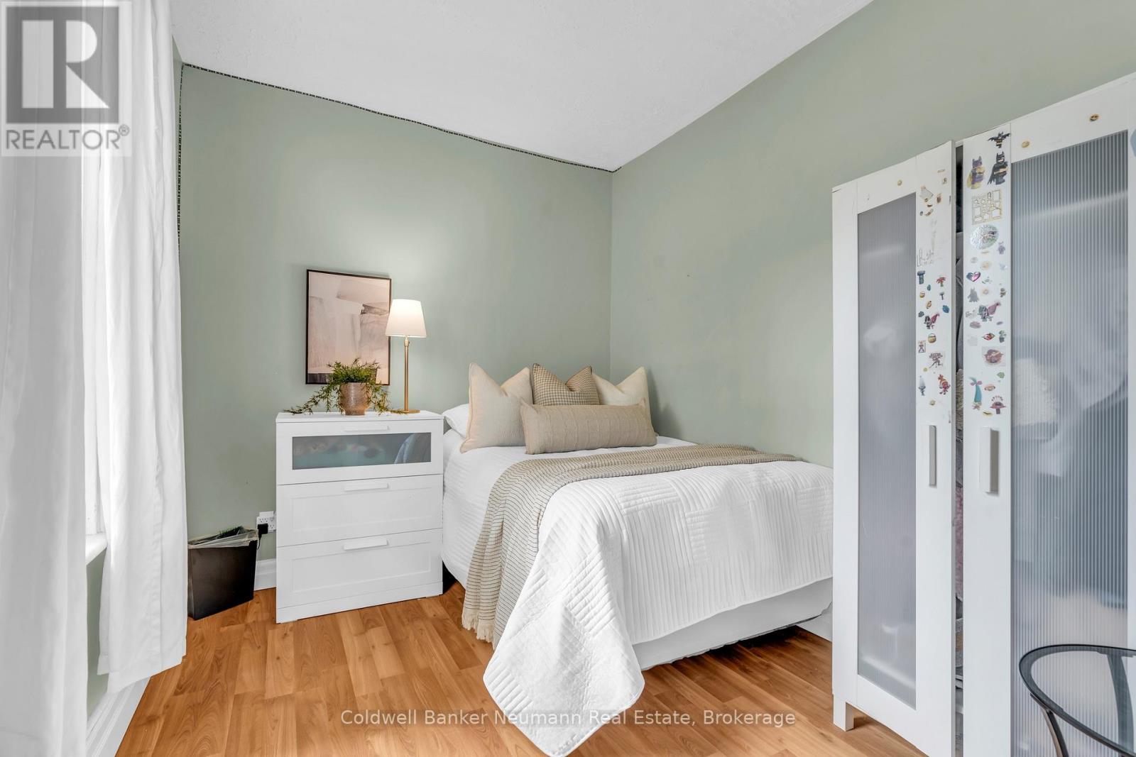 185 Liverpool Street, Guelph, Ontario  N1H 2L5 - Photo 9 - X12158338