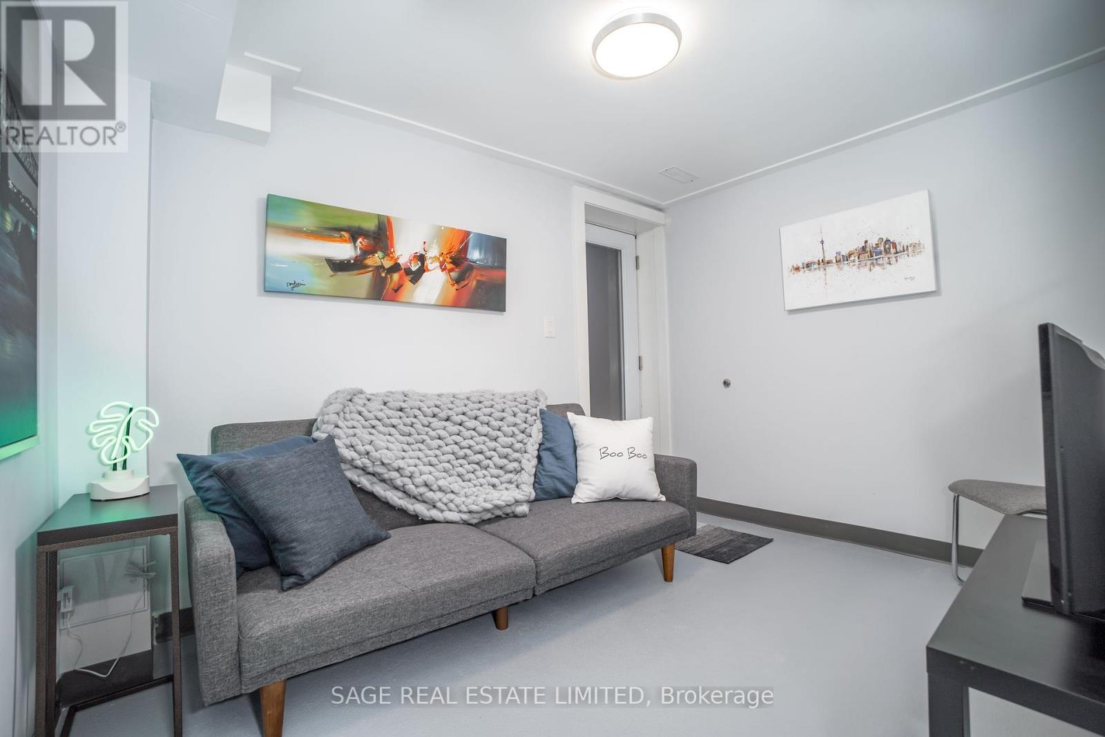 Lower - 247 Lisgar Street, Toronto, Ontario  M6J 3G8 - Photo 2 - C12145804