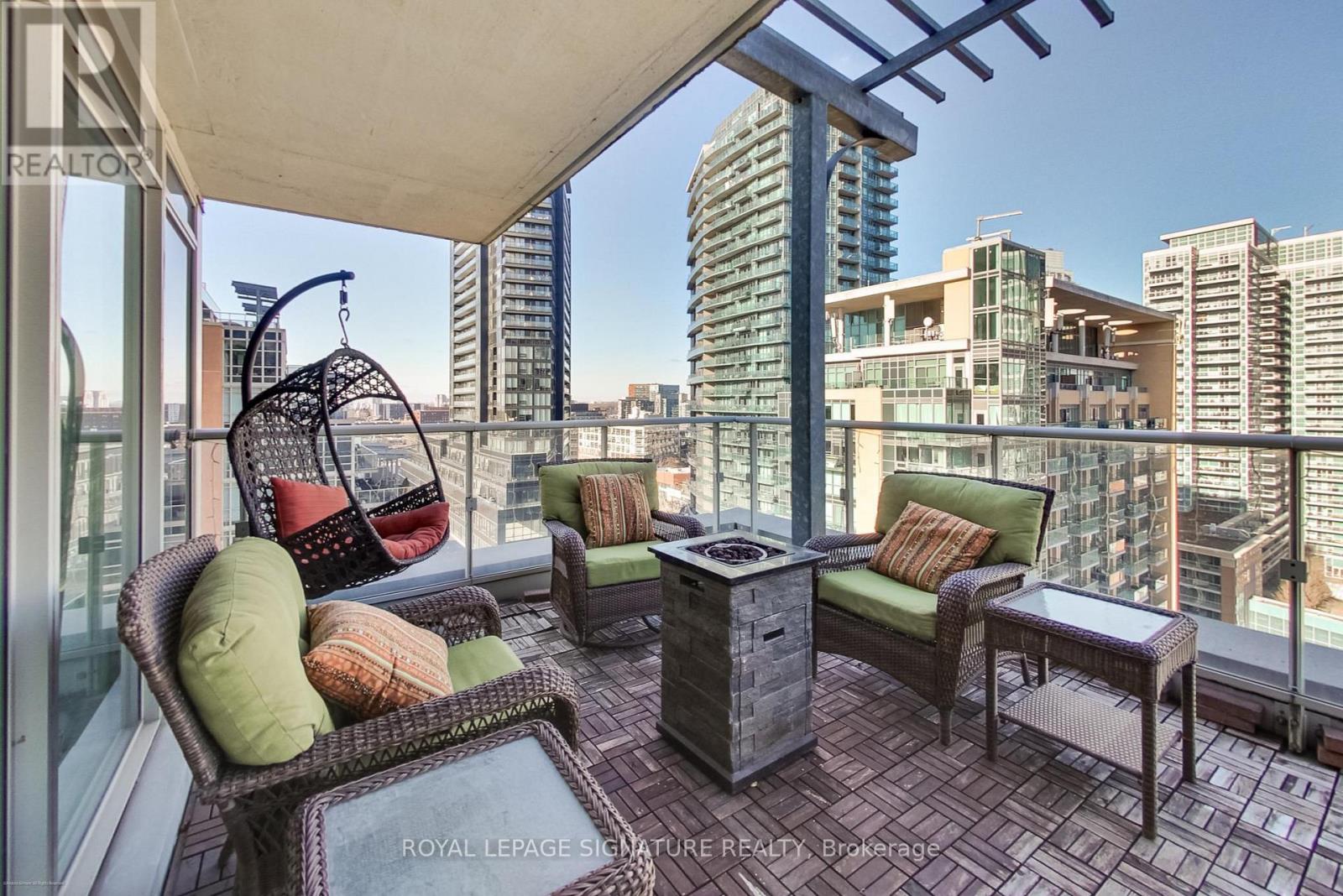 1616 - 75 EAST LIBERTY STREET, Toronto, Ontario