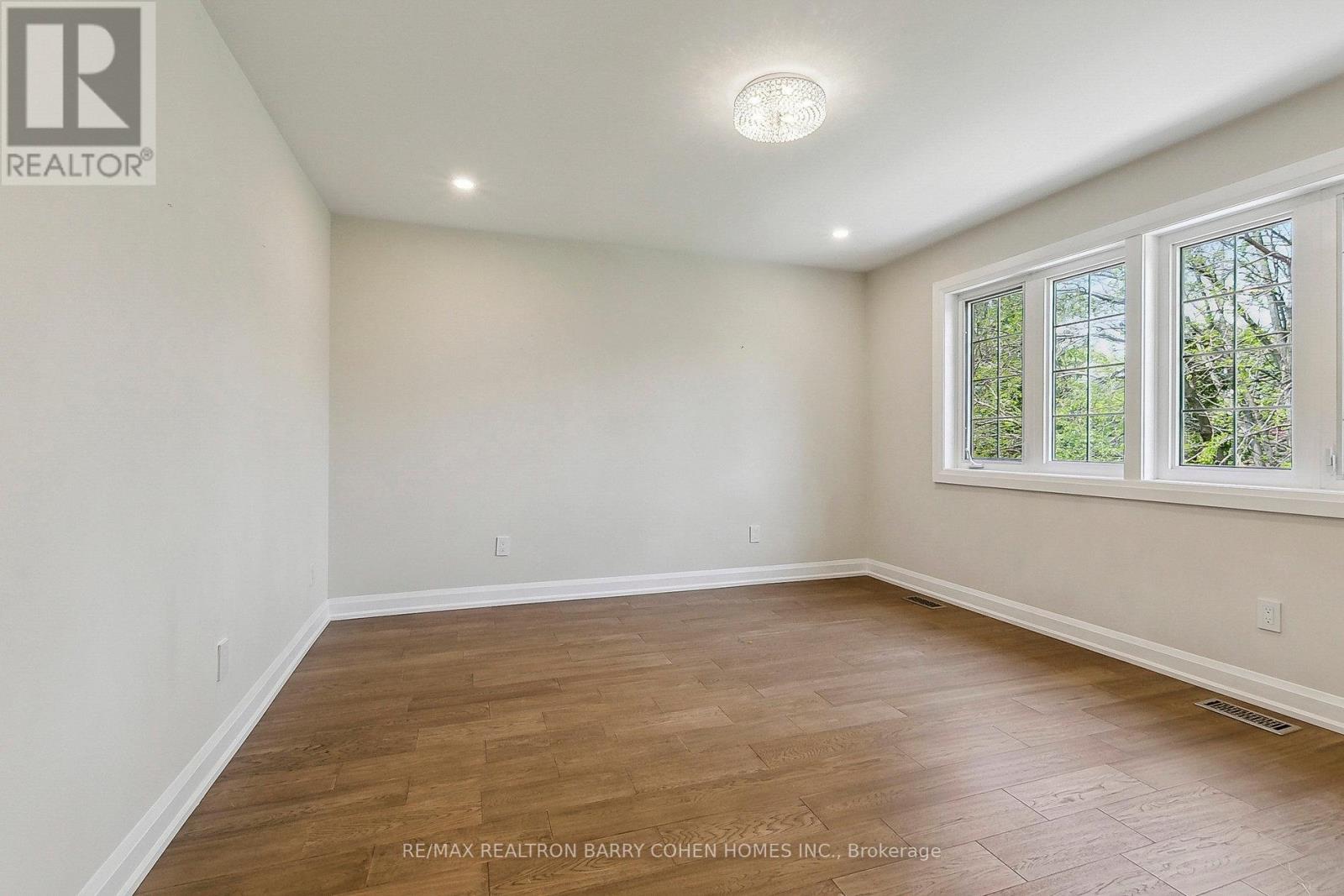 168 Haddington Avenue, Toronto, Ontario  M5M 2P6 - Photo 13 - C12158265