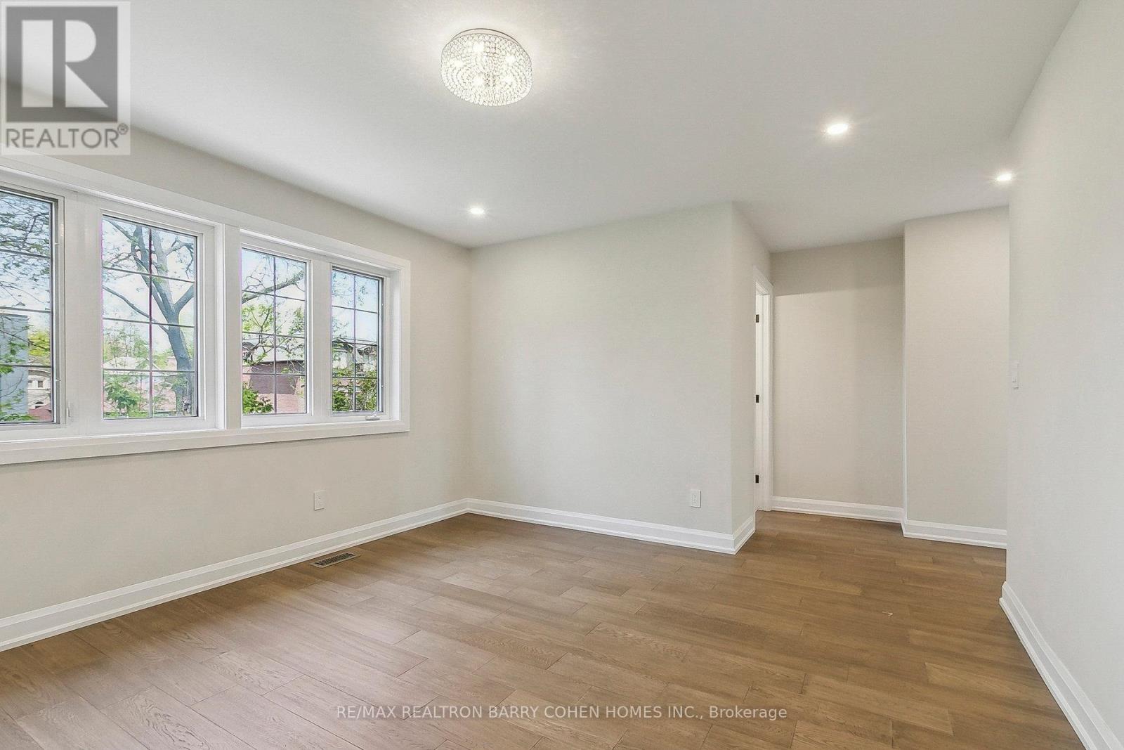 168 Haddington Avenue, Toronto, Ontario  M5M 2P6 - Photo 14 - C12158265