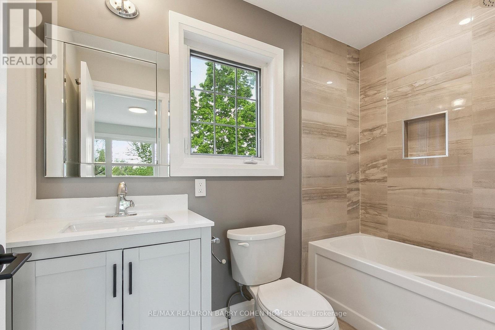 168 Haddington Avenue, Toronto, Ontario  M5M 2P6 - Photo 22 - C12158265