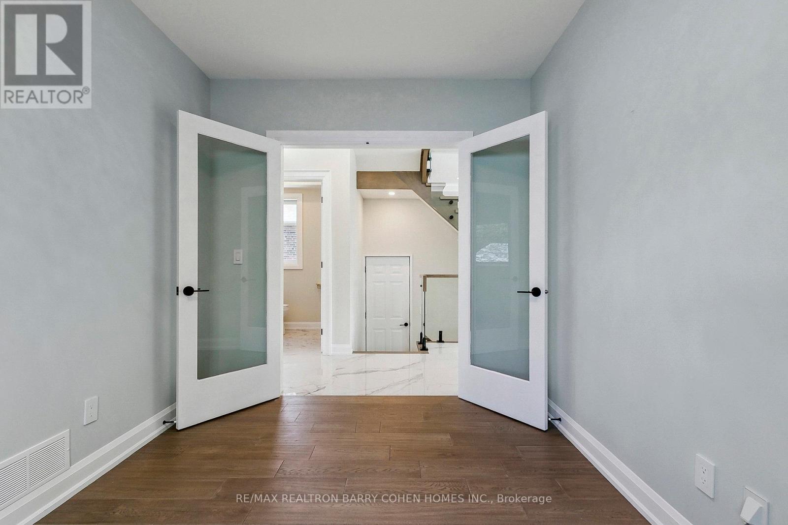 168 Haddington Avenue, Toronto, Ontario  M5M 2P6 - Photo 5 - C12158265