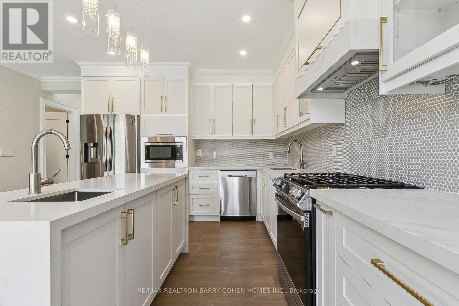 168 Haddington Avenue, Toronto, Ontario  M5M 2P6 - Photo 7 - C12158265