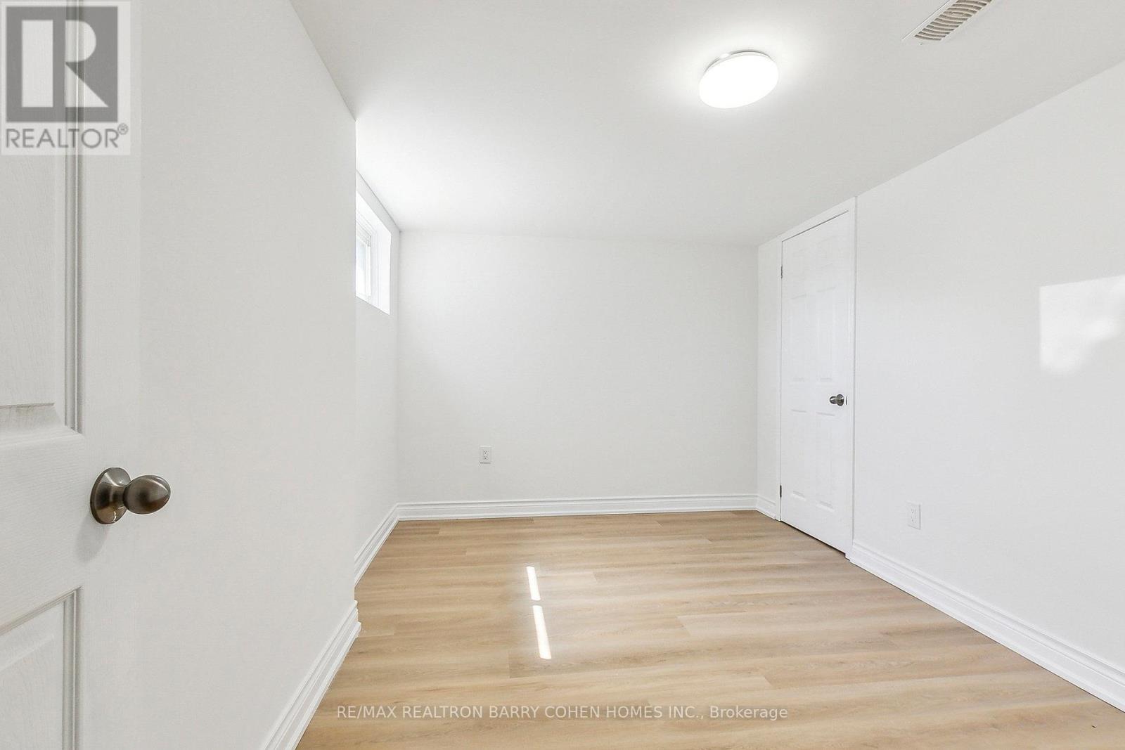 44 Broadlands Boulevard, Toronto, Ontario  M3A 1J3 - Photo 18 - C12158280