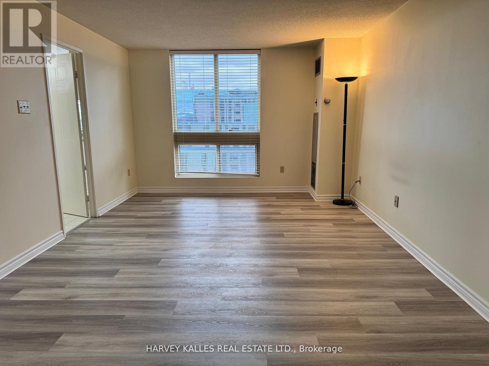 1706 - 5 Kenneth Avenue, Toronto, Ontario  M2N 6M7 - Photo 17 - C12158304