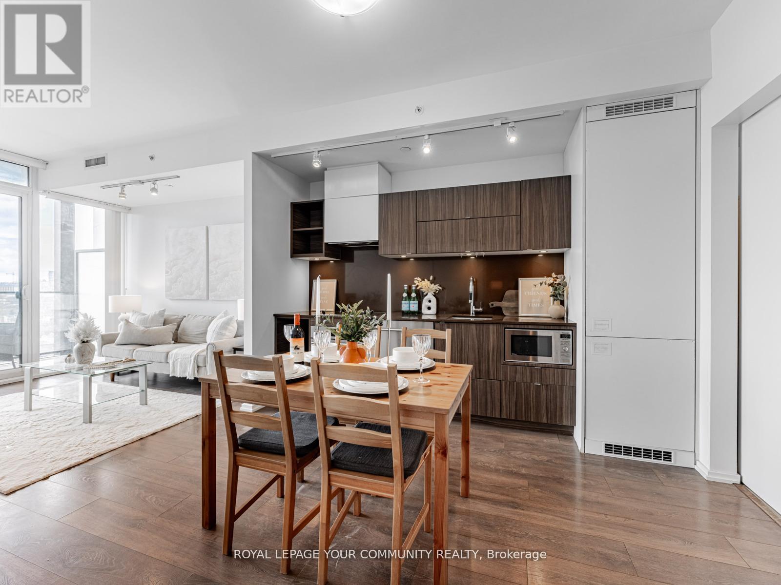 1604 - 125 Peter Street, Toronto, Ontario  M5V 0M2 - Photo 18 - C12158306