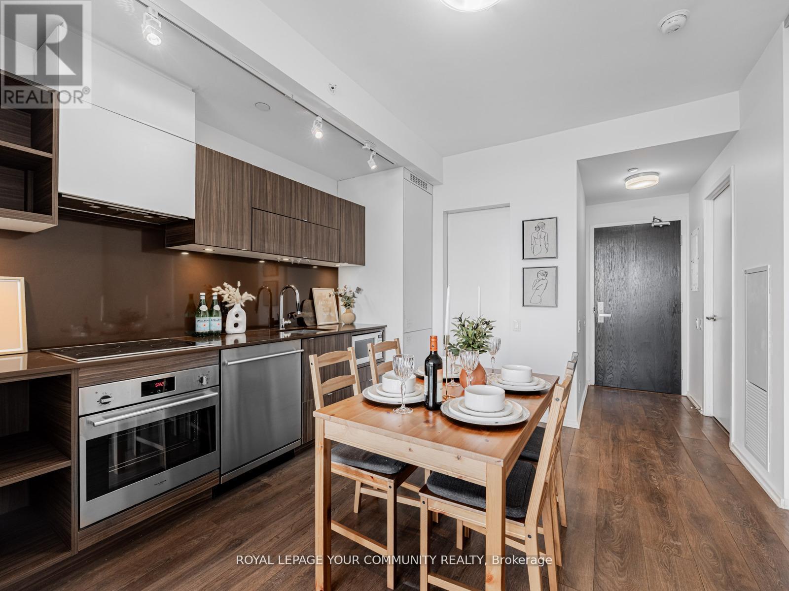 1604 - 125 Peter Street, Toronto, Ontario  M5V 0M2 - Photo 21 - C12158306