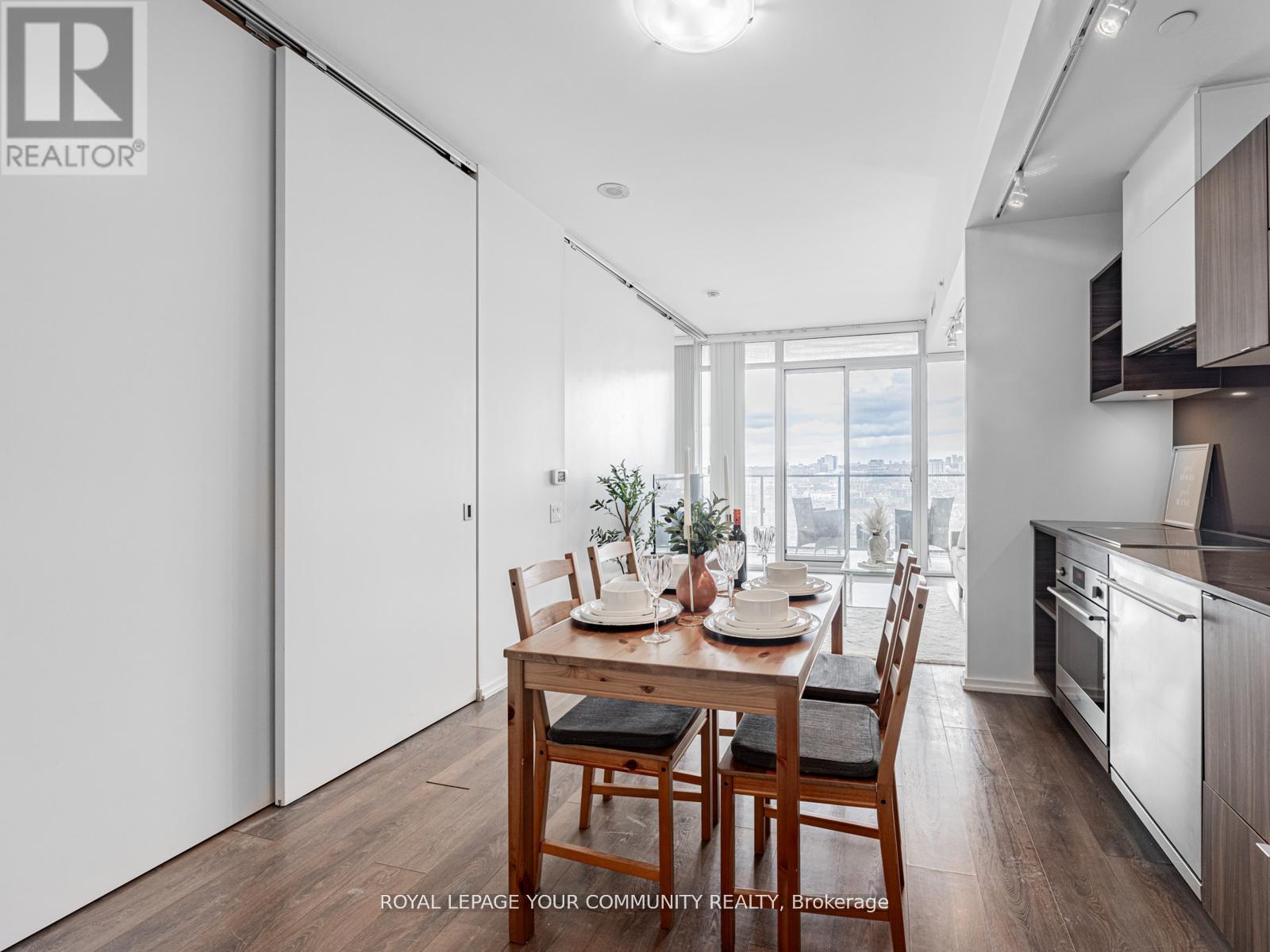 1604 - 125 Peter Street, Toronto, Ontario  M5V 0M2 - Photo 23 - C12158306