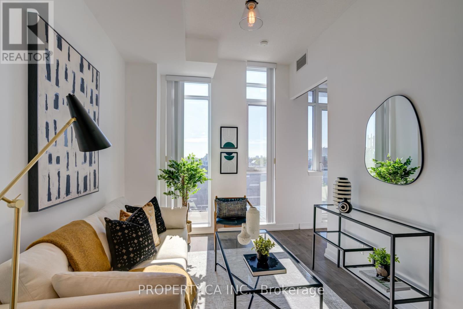 715 - 297 COLLEGE STREET, Toronto, Ontario
