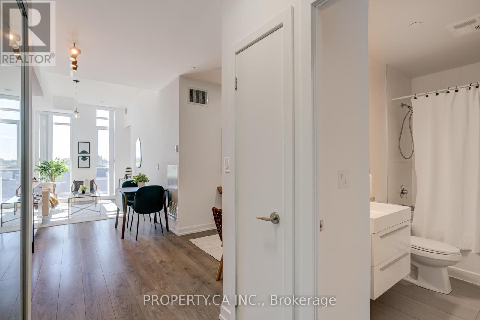 715 - 297 College Street, Toronto, Ontario  M5T 0C2 - Photo 3 - C12158342