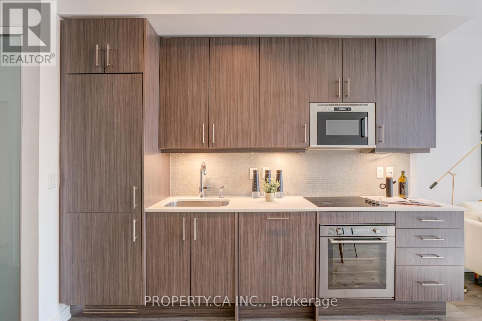 715 - 297 College Street, Toronto, Ontario  M5T 0C2 - Photo 9 - C12158342
