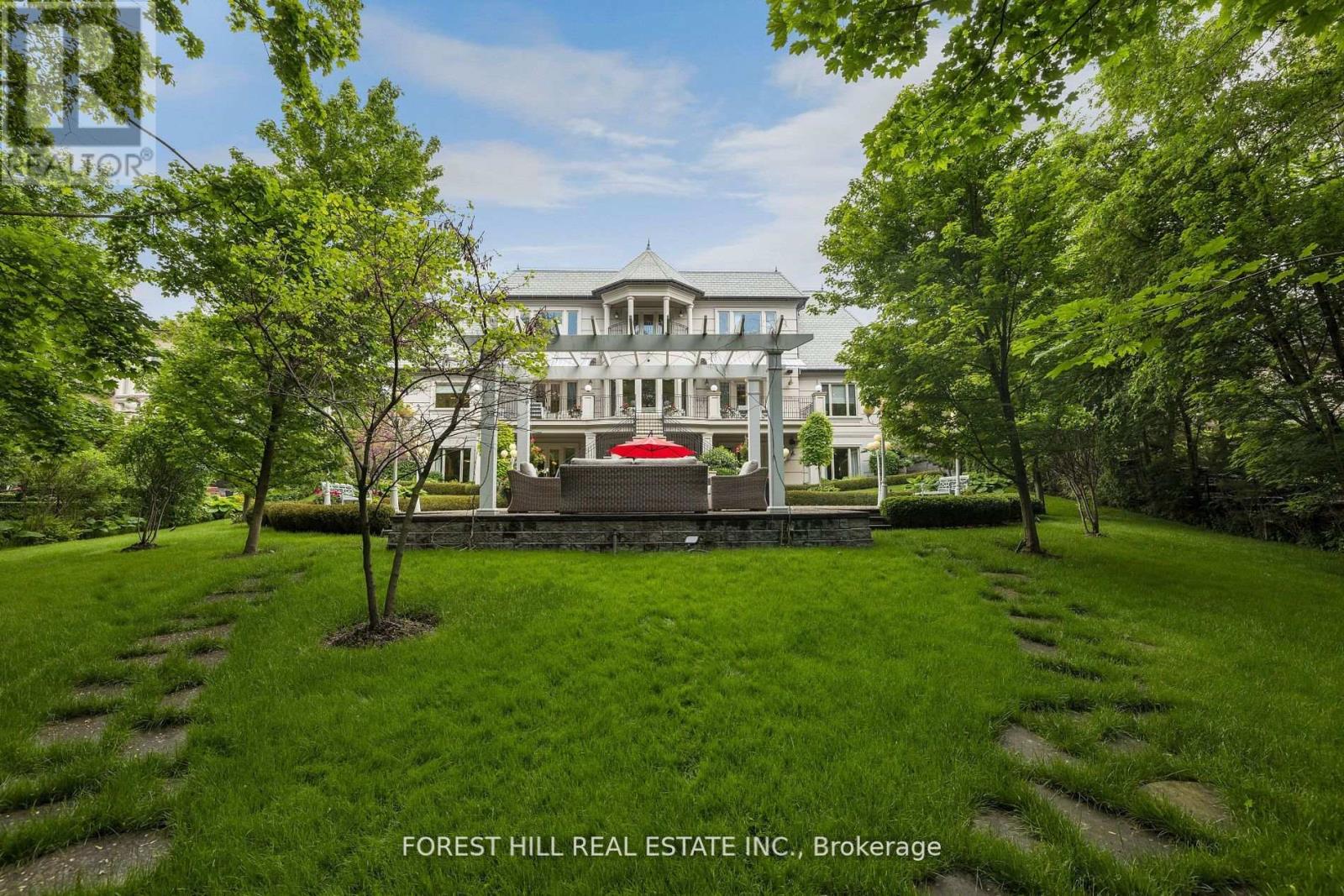 101 Forest Heights Boulevard, Toronto (St. Andrew-Windfields), Ontario  M2L 2K7 - Photo 5 - C12158346