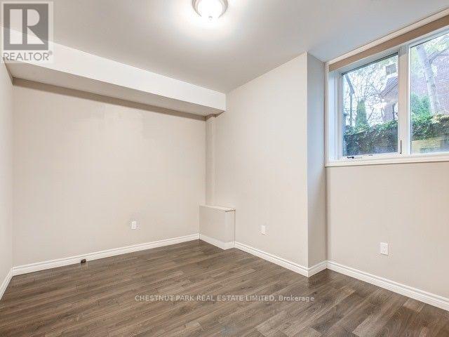 B - 30 Follis Avenue, Toronto, Ontario  M6G 1S3 - Photo 10 - C12158414