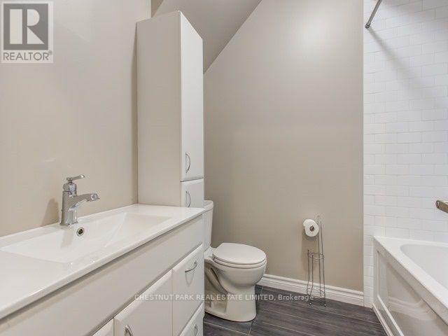 B - 30 Follis Avenue, Toronto, Ontario  M6G 1S3 - Photo 15 - C12158414