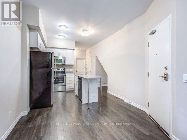 B - 30 Follis Avenue, Toronto, Ontario  M6G 1S3 - Photo 3 - C12158414