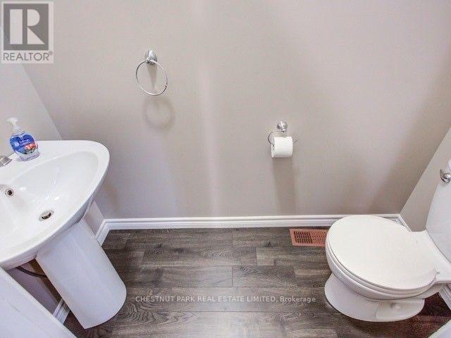B - 30 Follis Avenue, Toronto, Ontario  M6G 1S3 - Photo 9 - C12158414