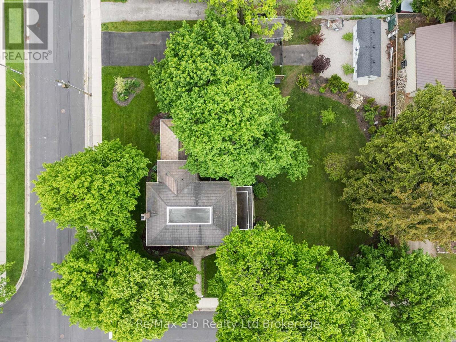 74 Centre Street, Aylmer, Ontario  N5H 2G5 - Photo 41 - X12158254