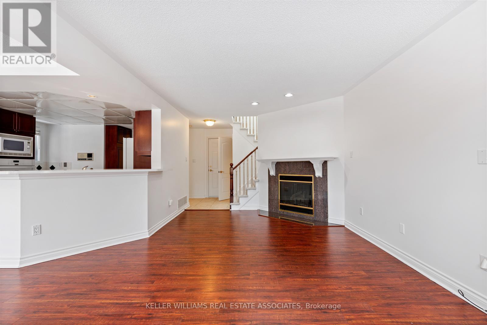 60 - 5480 Glen Erin Drive, Mississauga (Central Erin Mills), Ontario  L5M 5R3 - Photo 8 - W12141810