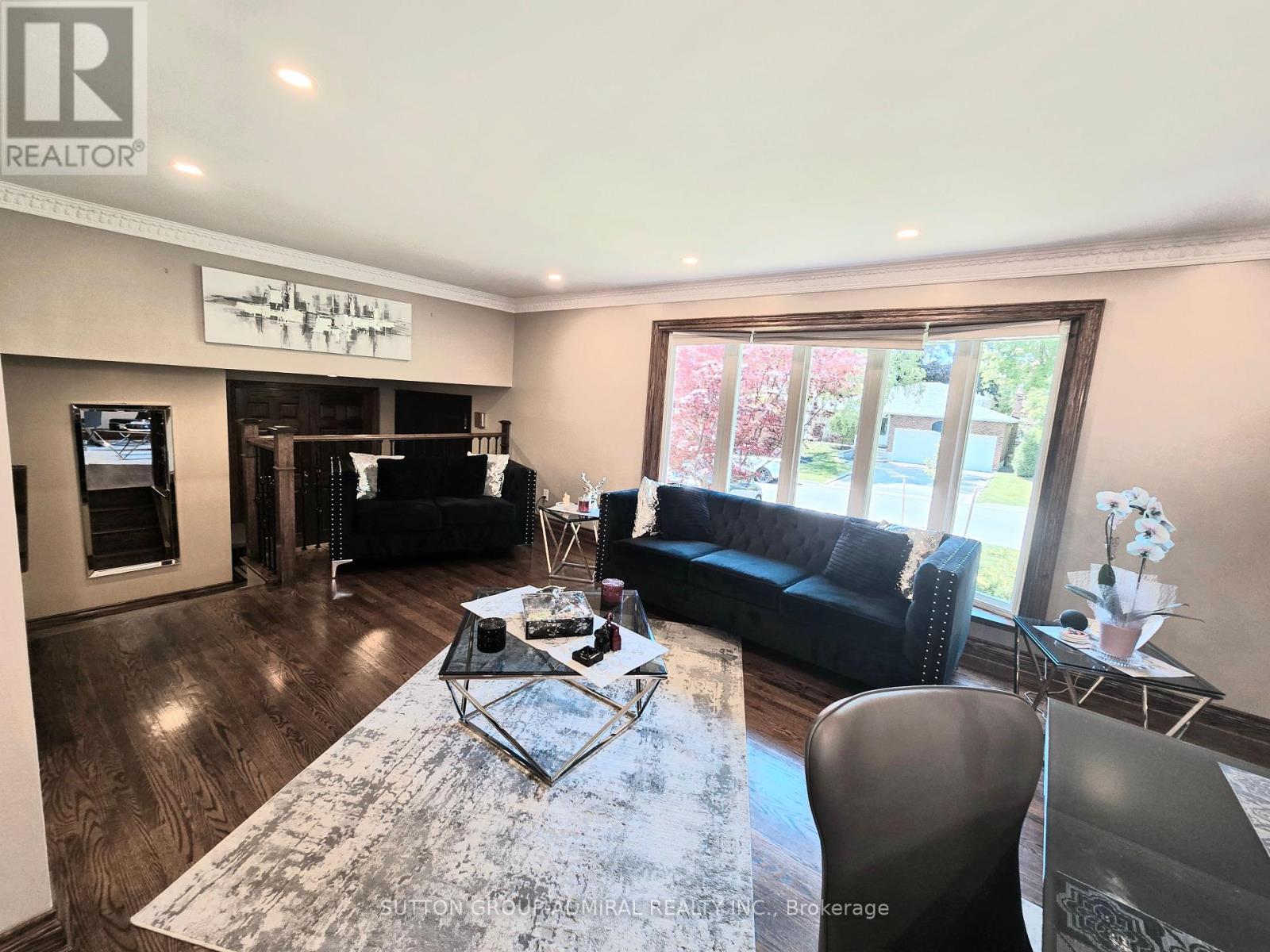 9 Knotty Pine Trail, Markham, Ontario  L3T 3W5 - Photo 5 - N12158359