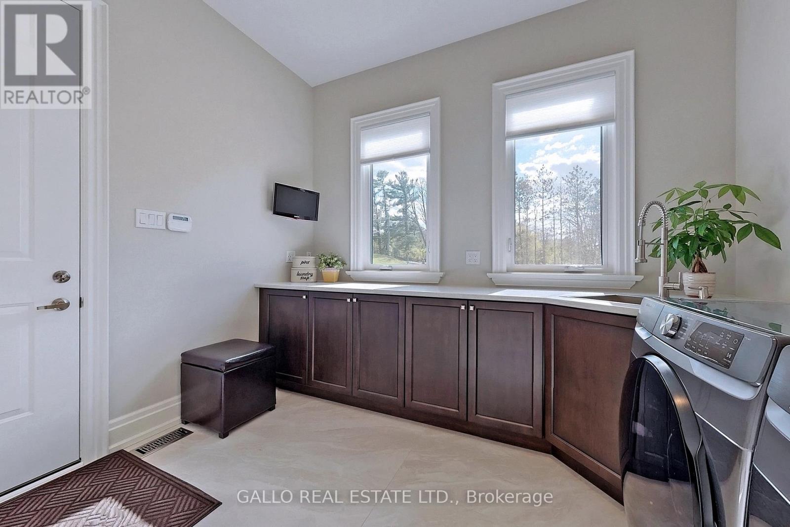 18865 Kennedy Road, East Gwillimbury, Ontario  L0G 1V0 - Photo 29 - N12158403