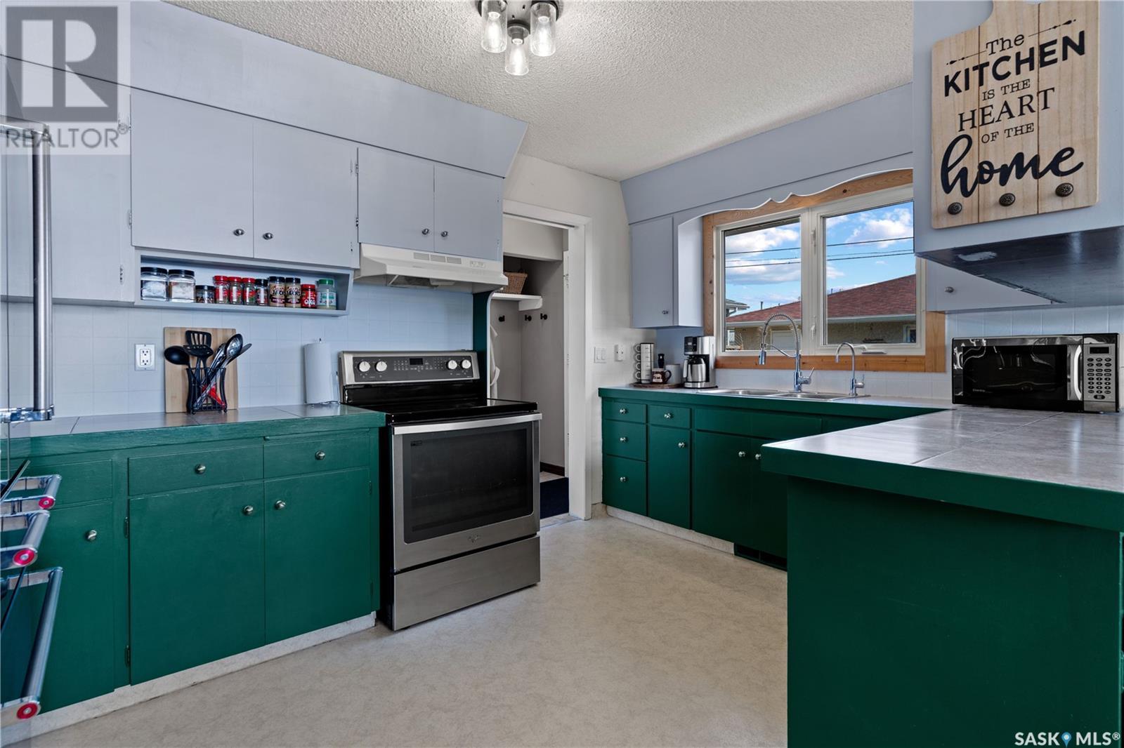 384 Assiniboia Avenue, Southey, Saskatchewan  S0G 4P0 - Photo 9 - SK006298