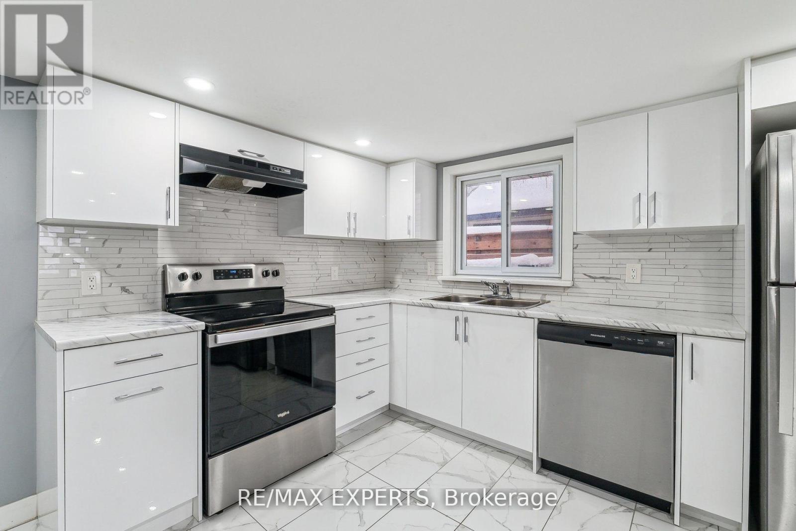 Property at 282 GILL STREET image 1