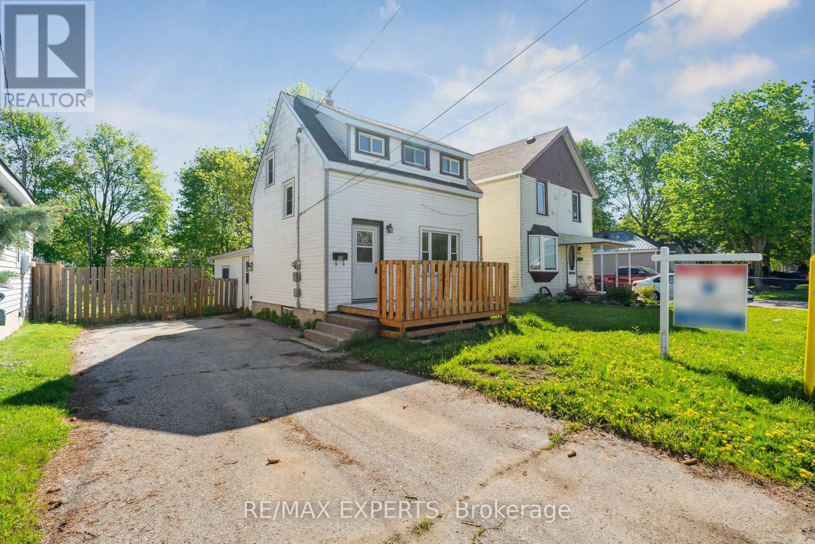 Property at 282 GILL STREET image 2
