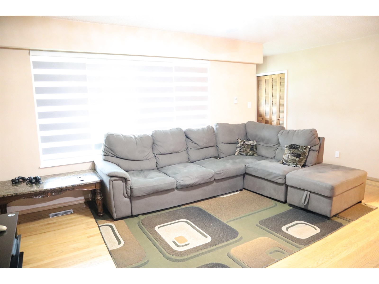 12533 99a Avenue, Surrey, British Columbia  V3V 2R6 - Photo 5 - R3003914