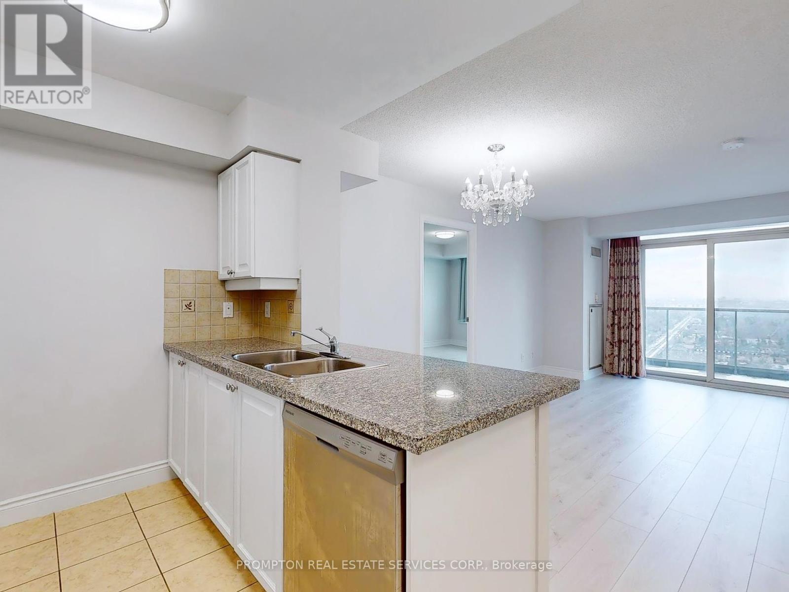 2811 - 15 Greenview Avenue, Toronto, Ontario  M2M 4M7 - Photo 8 - C12156311